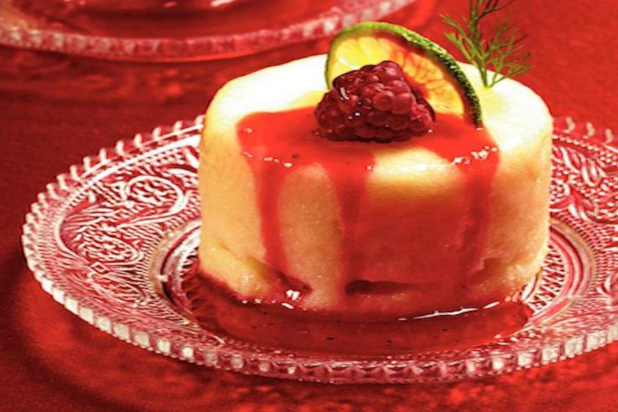 Рецепт пирожного с ягодным кремом = мусс из гребешков с малиновым соусом