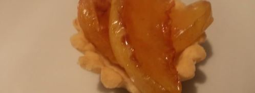 пирожные с карамельными яблочками и белковым кремом подарок для себя. Шаг 10