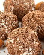 Творожные пирожные с финиками и шоколадом