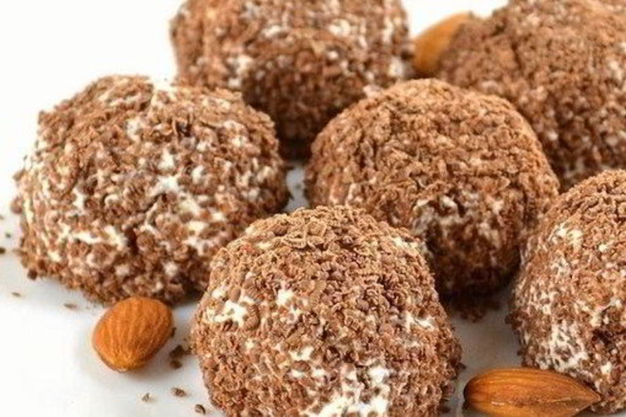 Рецепт творожных пирожных с финиками и шоколадом