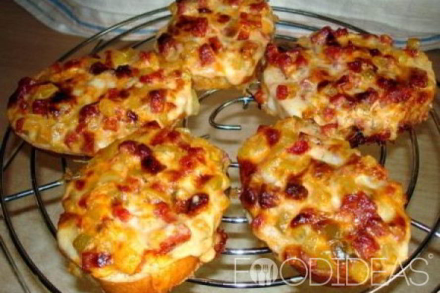 Рецепт мини-пиццы из булочек