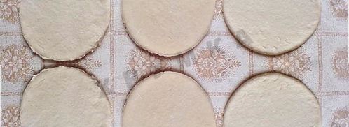 пицца мини из слоеного теста. Шаг 2