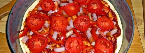 пицца на жидком тесте со свининой, помидорами и перцем. Шаг 15