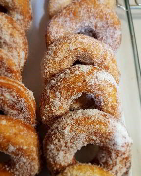 Бисквитные пончики