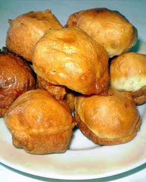 Пончики домашние на кефире с медом Батумские