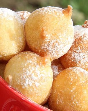 Пончики на кефире пышные