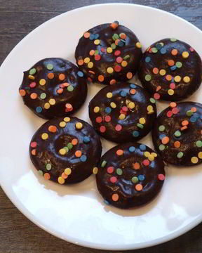 Пончики в шоколадной глазури