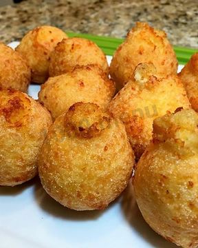 Сырные пончики с творогом