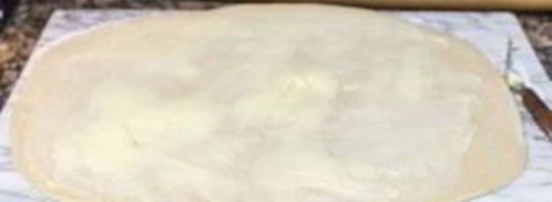 рулетики с корицей и глазурью. Шаг 3