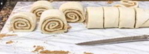 рулетики с корицей и глазурью. Шаг 6