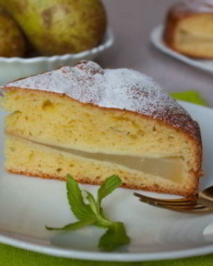 Грушевая шарлотка