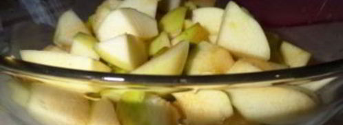 шарлотка на кефире. Шаг 3