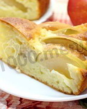 Шарлотка с творогом и яблоками