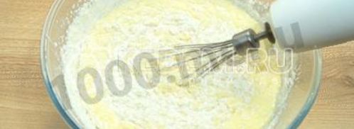 шарлотка с творогом и яблоками. Шаг 6