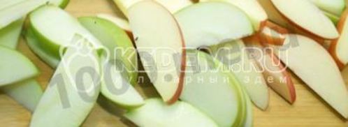 шарлотка с творогом и яблоками. Шаг 9