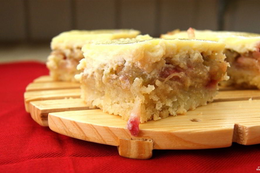 Рецепт шарлотки с яблоками и творогом