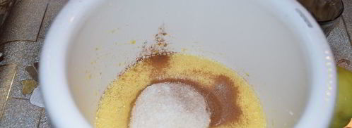 яблочная шарлотка. Шаг 3