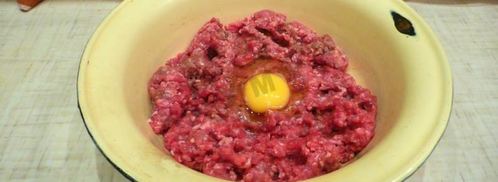 штрудель с мясом из слоеного теста. Шаг 4