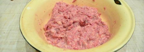 штрудель с мясом из слоеного теста. Шаг 6