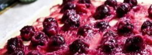 штрудель с вишней из слоеного теста. Шаг 10