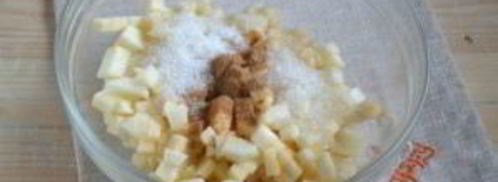 яблочный штрудель из слоеного теста. Шаг 2