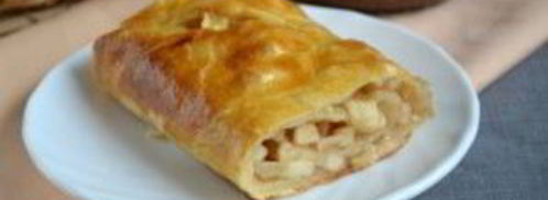 яблочный штрудель из слоеного теста. Шаг 6