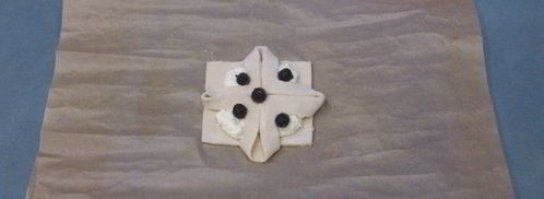 слоеная выпечка с творожной начинкой. Шаг 7