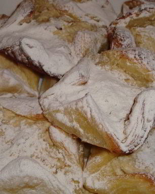 Слойки по-киевски с творогом