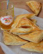 Слойки с апельсиновым джемом