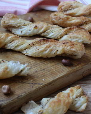 Слойки с орехами