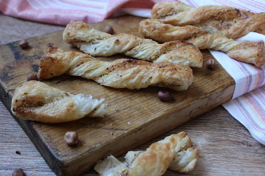 Рецепт слоек с орехами