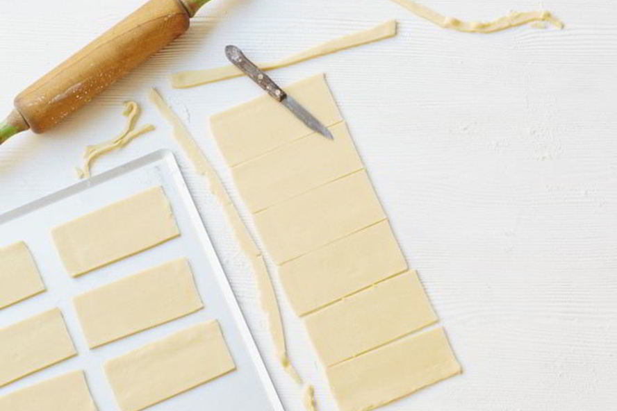 Рецепт слоек с творогом из дрожжевого теста