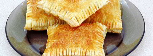 слойки с вареной сгущенкой и орехами. Шаг 11