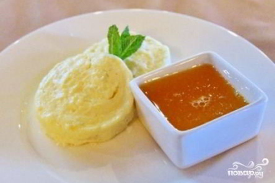 Рецепт диетических сырников в мультиварке на пару