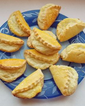 Сочни с творогом из песочного теста