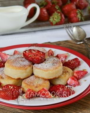 Сырники из творожной массы с изюмом