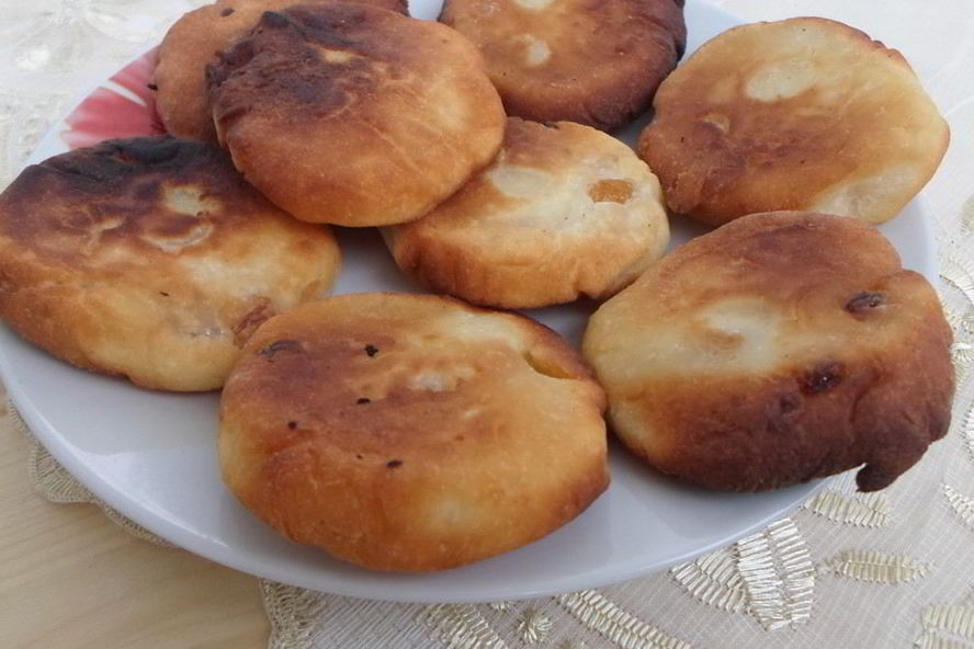 Рецепт сырников с изюмом