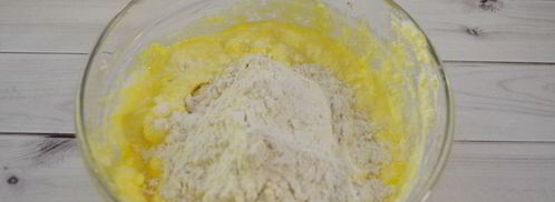 сырники с вишней. Шаг 3