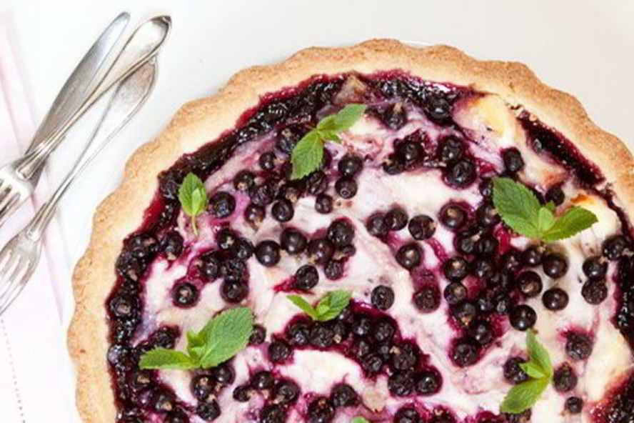 Рецепт творожника со смородиной