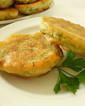 Оладушки без яиц с зеленью