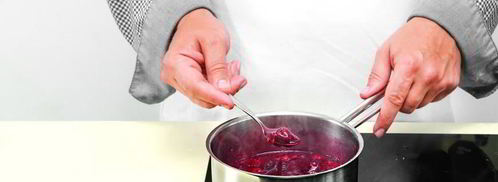 бисквит со сливочным желе и ягодами. Шаг 4