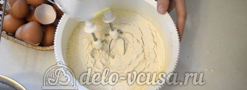 бисквитный торт с кремом шарлотт. Шаг 3