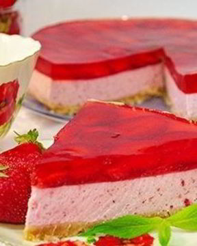 Клубнично-творожный торт