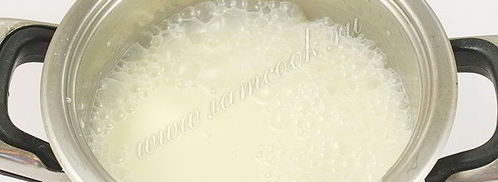 торт бисквитный с фруктами, желе и йогуртом. Шаг 11