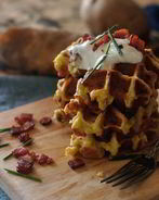 Картофельные вафли с беконом