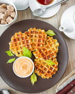 Картофельные вафли с сыром