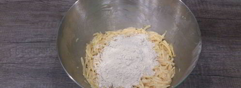 картофельные вафли с зеленью. Шаг 4