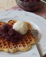 Вафли с рисовой кашей и киселем