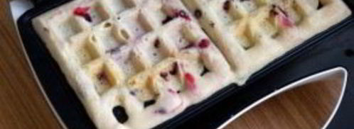 венские вафли с брусникой на кукурузной муке. Шаг 4