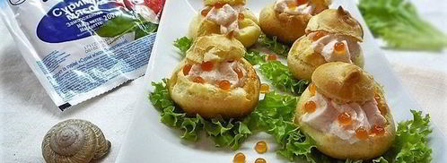 профитроли с пармезаном и муссом из крабового мяса. Шаг 15